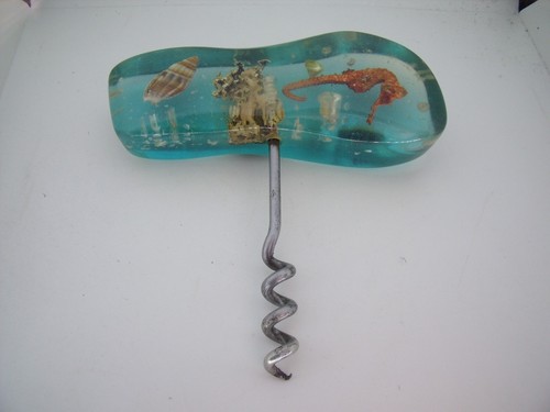 Tire bouchons corkscrew - /,