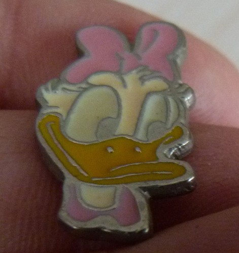 Beau pin disney daisy - pin's,