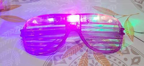 Lot paires lunettes led - lunettes,