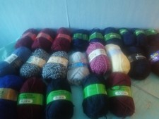 **  LOT  DE  22  PELOTES DE