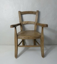 ancien fauteuil en bois pour