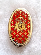 Un insigne militaire " 6°