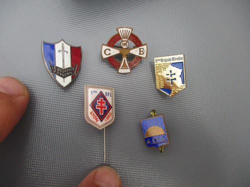 Insigne militaire souvenir - insigne,