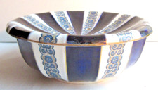 Boite à éponge Art Déco, élément de service de toilette en faïence de Nimy