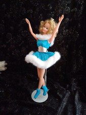 Barbie vintage fait du patin