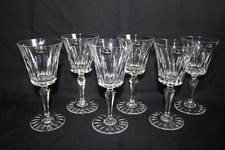 Série de 6 verres à vin blanc en cristal de Sèvres, modèle Marigny, hauteur 15.5