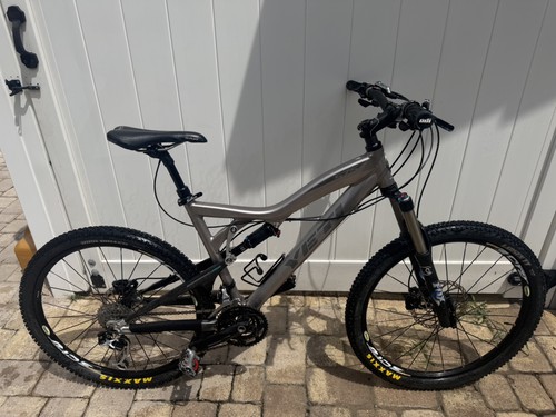 Yeti 575 medium frame - yeti,