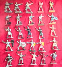 lot 25 hommes d'armes MOYEN