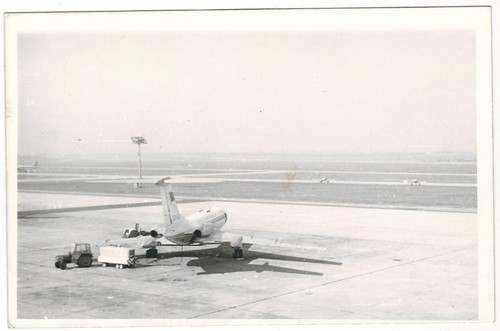 182 photo avion aérodrome - avion,
