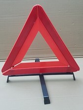 Triangle de signalisation rouge avertissement panne warning routière voiture