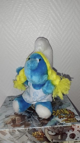 Peluche belokapi schtroumpf