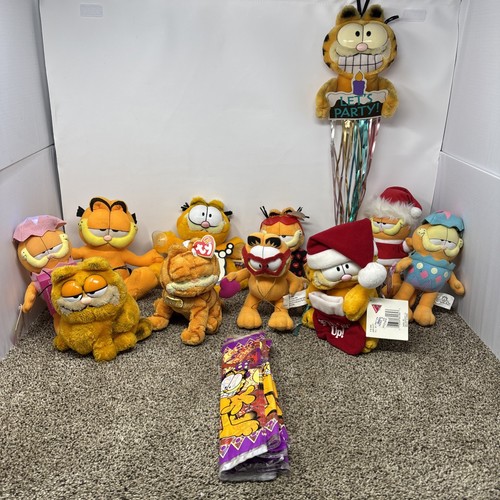 Vintage garfield plush lot - garfield,