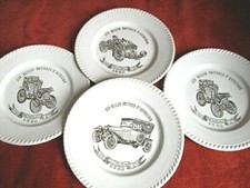 PUBLICITÉ 4 ASSIETTES CÉRAMIQUE ESSO LES BELLES VOITURES D'AUTREFOIS   1970'S