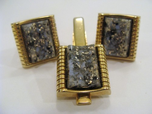 Vintage very beautiful - very, gold