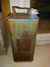 ANCIEN BIDON PÉTROLE