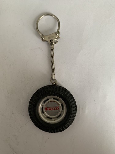 Porte clé pneu - clé, pirelli