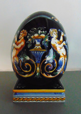 Oeuf en faience de GIEN avec