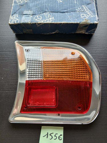 Peugeot 504 feu ard - :,