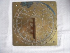 ANCIEN CADRAN SOLAIRE EN BRONZE