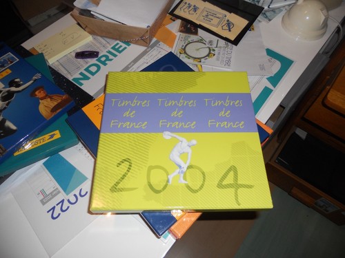 Livre des timbres france - des,