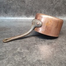 ancienne casserole en cuivre martelée déhillerin D14,5 ep 2,7mm / 1 ref AP200