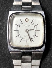 #40 Ancienne Montre Femme TIMEX Bracelet ACIER En L’état