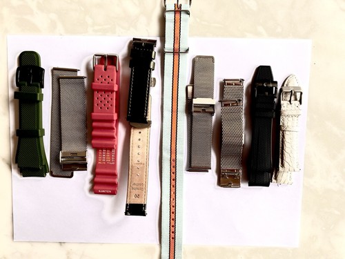 Lot bracelets montre et - de,