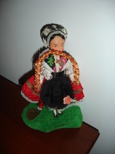 Poupée Folklorique régionale