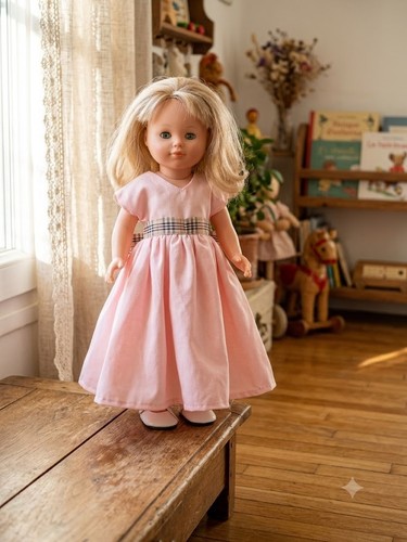 Robe rose poupée style