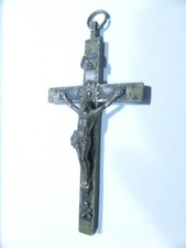 Crucifix pendentif croix