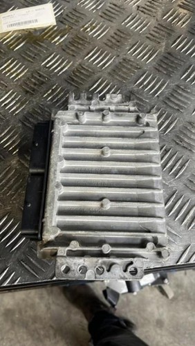 Calculateur moteur renault - moteur,