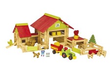 Grande Ferme Avec Tracteur Et