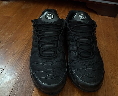 Black nike air tn - (new),