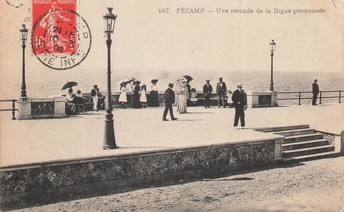 Fécamp digue promenade - la,