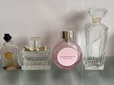 Lot C de 4 flacons vides 