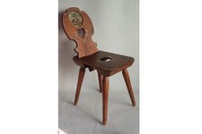 Ancienne Chaise pour enfant bois peint Boite à musique Suisse (74996)