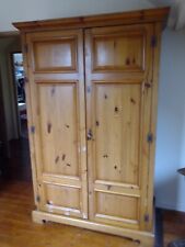 Armoire penderie 2 portes en bois exotique