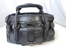 Sac à main de luxe Créateur"Barbara Bui "gris /noir en cuir et métal vernis noir
