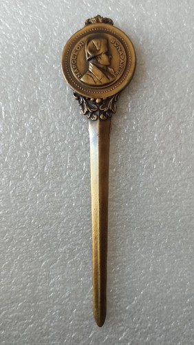 Coupe papier ouvre - papier,