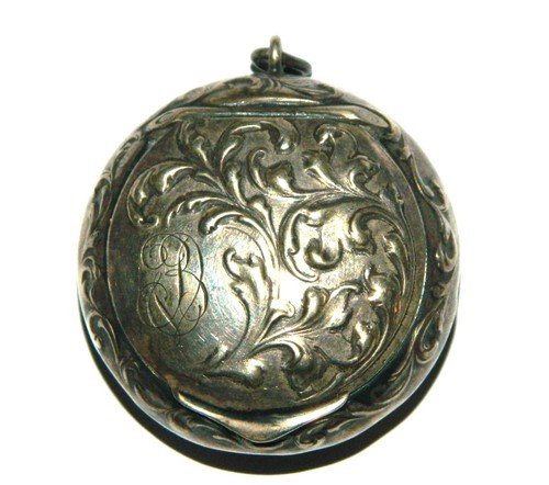 Joli pilulier argent - en, fin