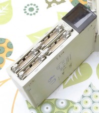 1x Schneider Electric TSXDSY64T2K TSX-DSY64T2 64 sorties 24VDC Modicon Premium