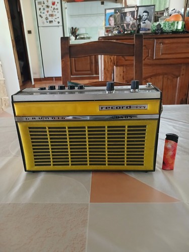 Tres rare poste radio grundig - rare,