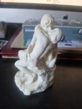 Le Baiser Auguste Rodin Sculpteur Repro resine parastone - MOUSEION nederlands