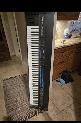Yamaha kx88 key - 88-key, weighted