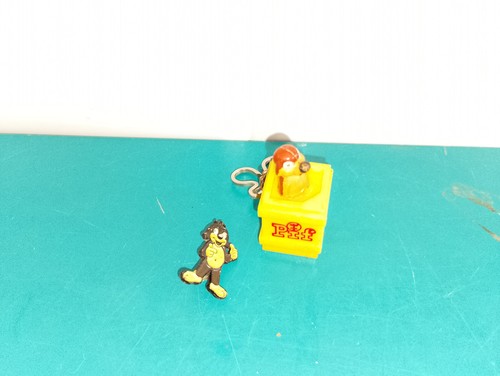 Figurine pin porte clés - pin's,