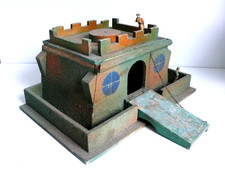 RARE  ANCIEN FORT BOIS  (BOILUX - VILLARD& WEIL)  1/32è  BON ÉTAT SOCLE 34x23 cm