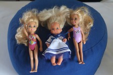 Petite poupée Mattel