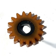 PIGNON PLASTIQUE BAS MOTEUR 1200 VMAX YAMAHA