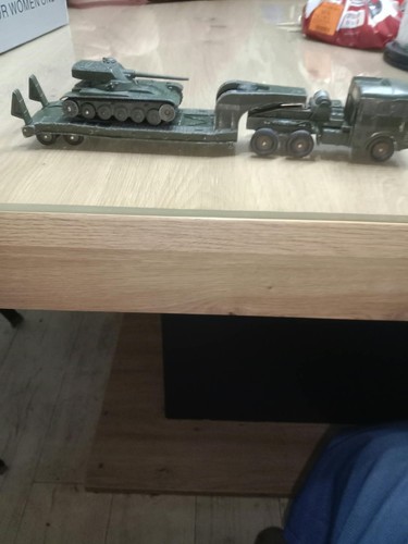 Vehicule miniatures dinky toys - vehicule,
