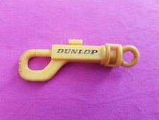 UN PORTE CLEF CLEFS DUNLOP PNEUS CAMION VOITURE 
